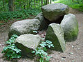 1. Versuch (Dolmen von Büdelsdorf, von rechts)