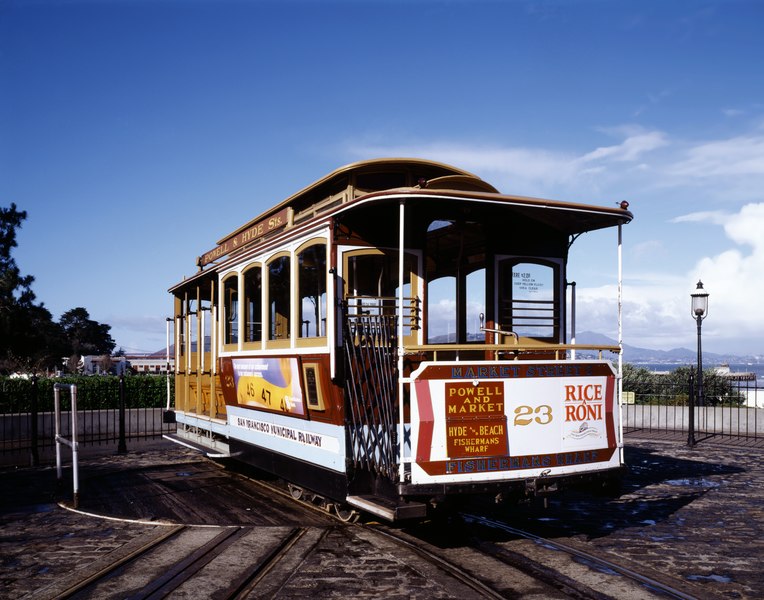 File:Cable car turnaround, San Francisco, California LCCN2011630099.tif