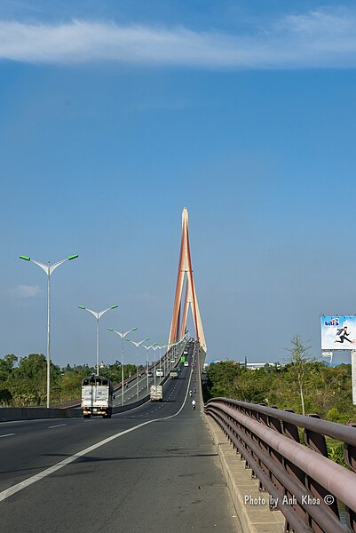 File:Can Tho Bridge (32878708021).jpg