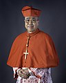 Il cardinale William Goh Seng Chye indossa la mozzetta cardinalizia