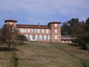Château de Mourvilles-Basses.jpg