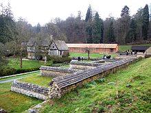 Chedworth Roman Villa 2012 - Uitzicht vanuit het noordoosten.jpg