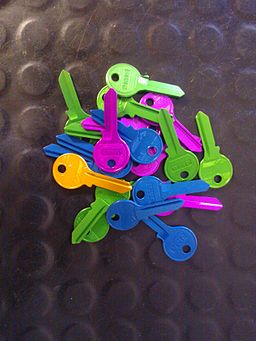 Colored aluminium key blanks