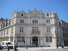 Edificio de Correos, situado en las confluencias de la calle San Pablo y la calle Valladolid