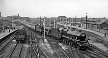 View northward from the footbridge at the north end of the station in 1958 Crewe 3 railway station 2105664 536de3ec.jpg