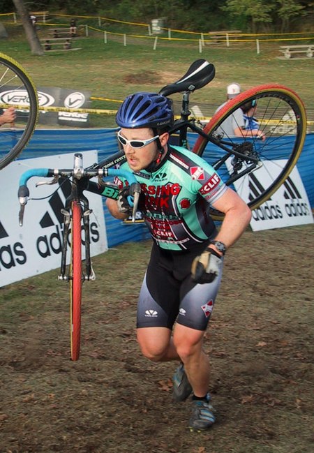 Cyclo-cross