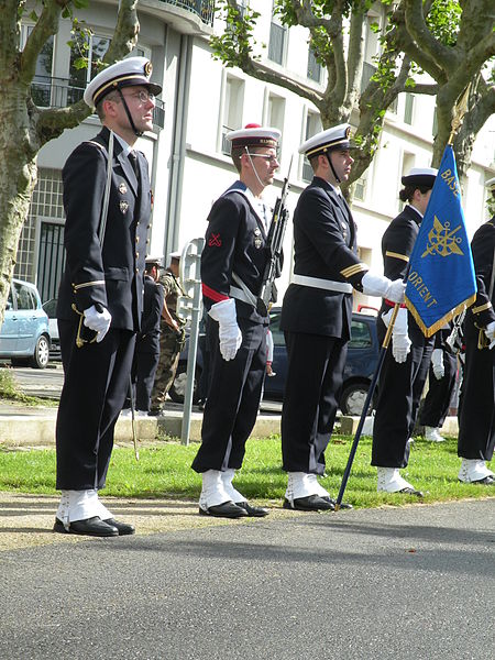 File:Defile 14 juillet - Brest - 03.JPG