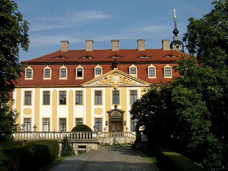 File:Diesbar-Seußlitz Schloss 02.JPG