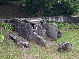 Der Dolmen Plantées de Rive