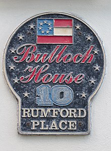 Targa della porta al numero 10 di Rumford Place.jpg