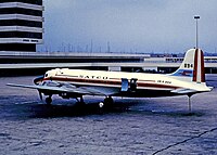 Аэропорт Лимы в 1972 году самолет Douglas DC-4, выполняющий внутренний рейс