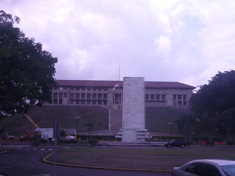 File:Edificio de la Administración 01.JPG