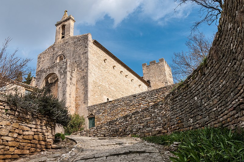 File:Eglise-fortifié.jpg