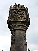 Detail of the east side of the cross head