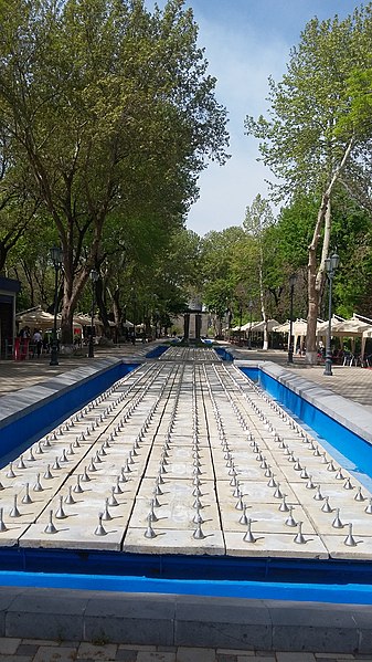 File:Erebuni-Yerevan 2750 fountains 14.jpg