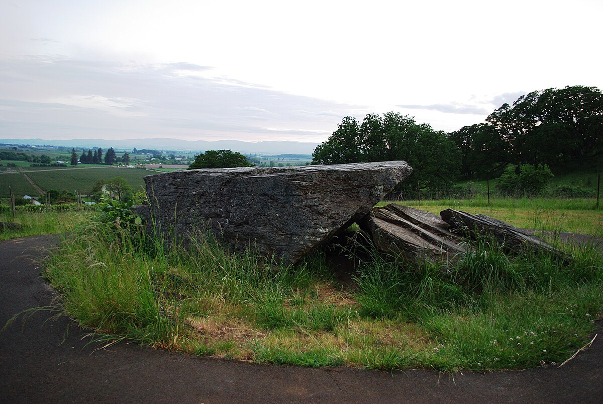 Erratic Rock State Natural Site - Wikipedia