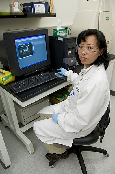 File:FDA Lab 3051 (4494794198).jpg