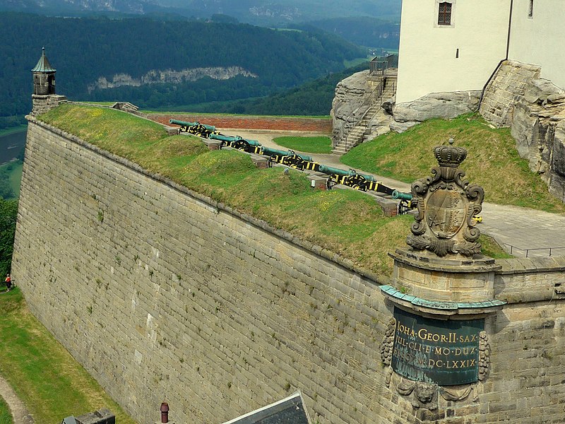 File:Festung Königstein kanonnen.jpg
