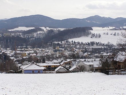 Frýdlant et les monts de la Jizera en hiver.