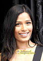 Freida Pinto interpreta Vera Stephans