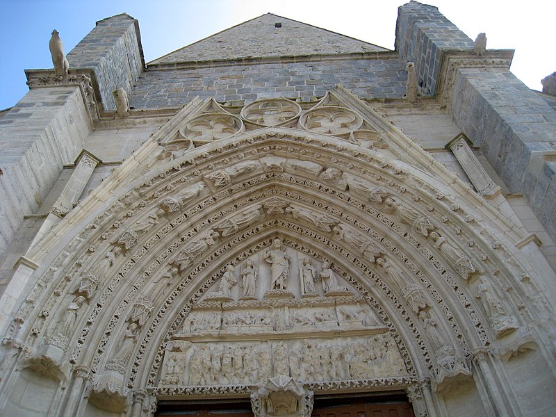 File:Fronton église saint-Sulpice de Favière.jpg