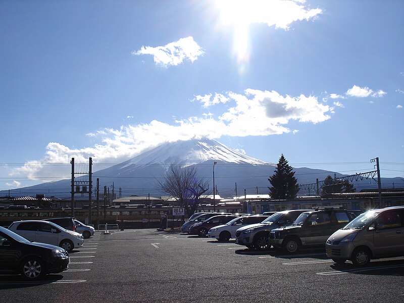 File:Fuji 20150102130619 (16338111246).jpg