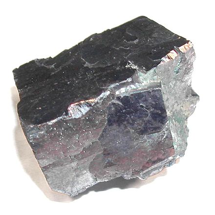 Galène (forme naturelle cristallisée du sulfure de plomb).
