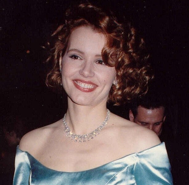 File:Geena Davis (1989) (sq-trim).jpg