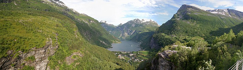 File:Geiranger Panorama.jpg