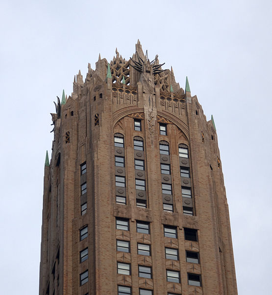 File:General Electric Building (NYC) top floors.jpg