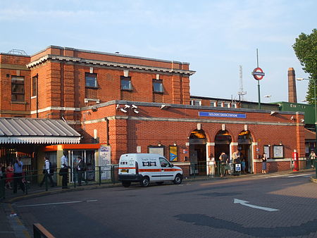 Golders Green stn building