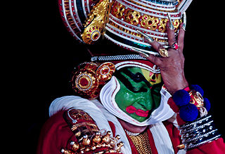 Padmasree Kalamandalam Gopi Asan as Karnan in Karnashapadam.