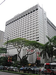 The hotel in 2005 Grand Hyatt Hotel, Singapore, Dec 05.JPG