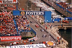 Uppvärmningsvarvet inför starten av Monacos Grand Prix 1996.