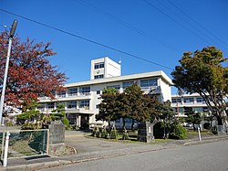 富山市立八幡小学校