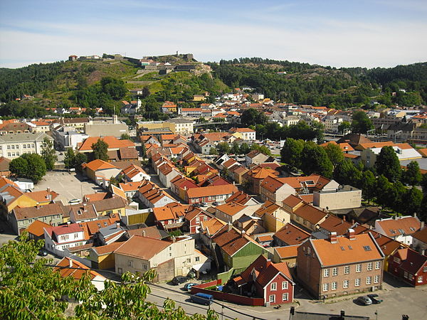 Overview photo of Halden, with Fredriksten fortress visible