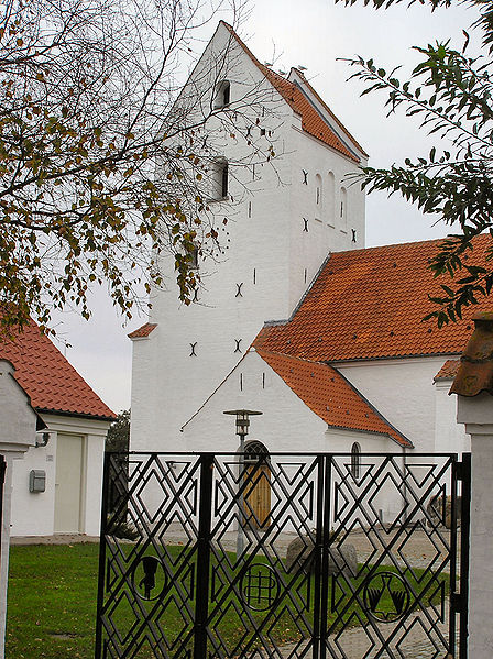 File:Hals Kirke6.jpg