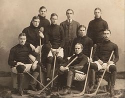 Harvard University team in 1901. Harvard University, 1901.jpg