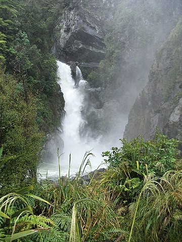 Hidden Falls (busay)