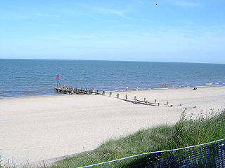 <span class="mw-page-title-main">Hopton-on-Sea</span> Human settlement in England