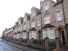 The "Elijah terrace" houses on the south side of Walton Well Road. Houses on Walton Well Road, Oxford.JPG