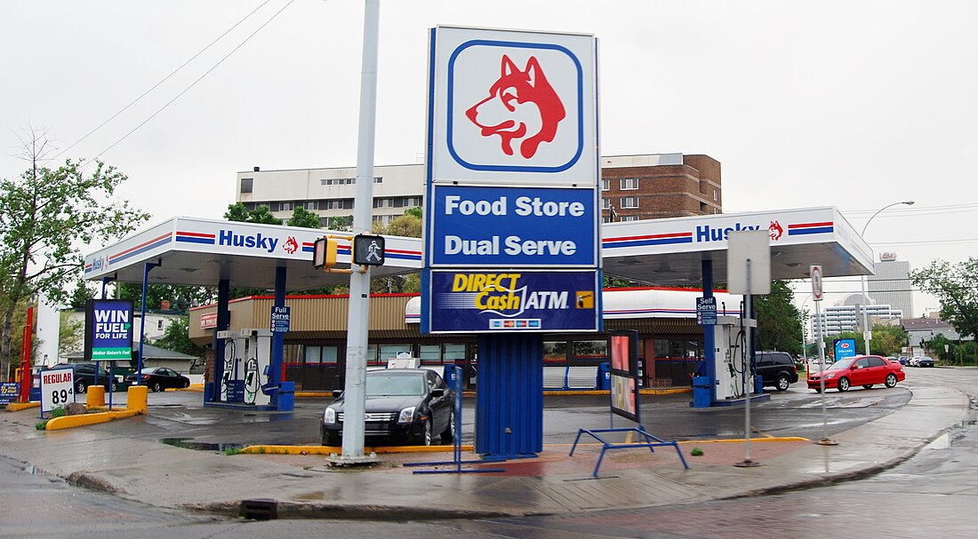 File:Husky Gas Station Edmonton Alberta 3831.jpg