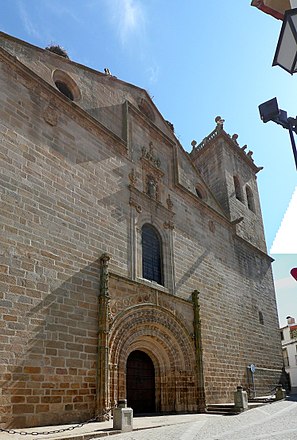 Brozas - Iglesia de Santa María la Mayor de la Asunción
