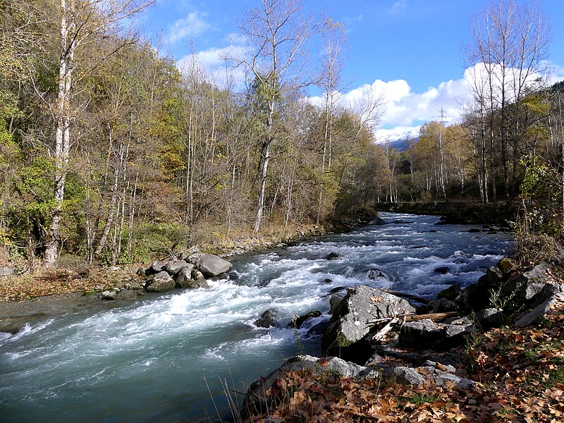 File:Isère près de Mâcot et Aime en automne (novembre 2022).JPG