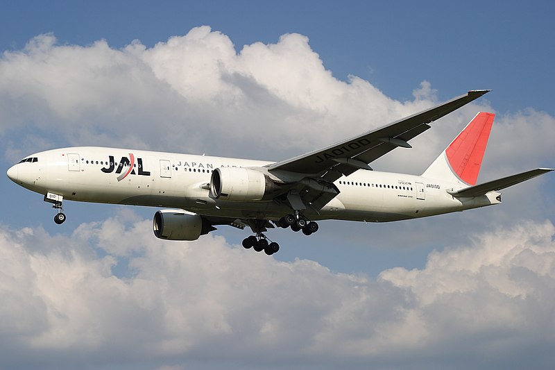 File:JapanAirlines B777-200 fukuoka 20090913155442.jpg