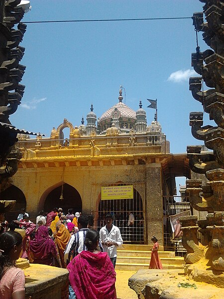 File:Jejuri , Shankar mandir (3) in pune by vaibhav rane.jpg