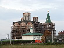 Restaurierungsarbeiten an der zerstörten Verklärungskathedrale von Cholmogory 2010