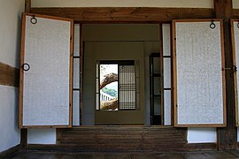 Korea-Andong-Hahoe Folk Village-Windows of Hanok-04.jpg