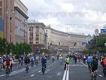 Soubor:Kyiv_-_Khreshchatyk.jpg