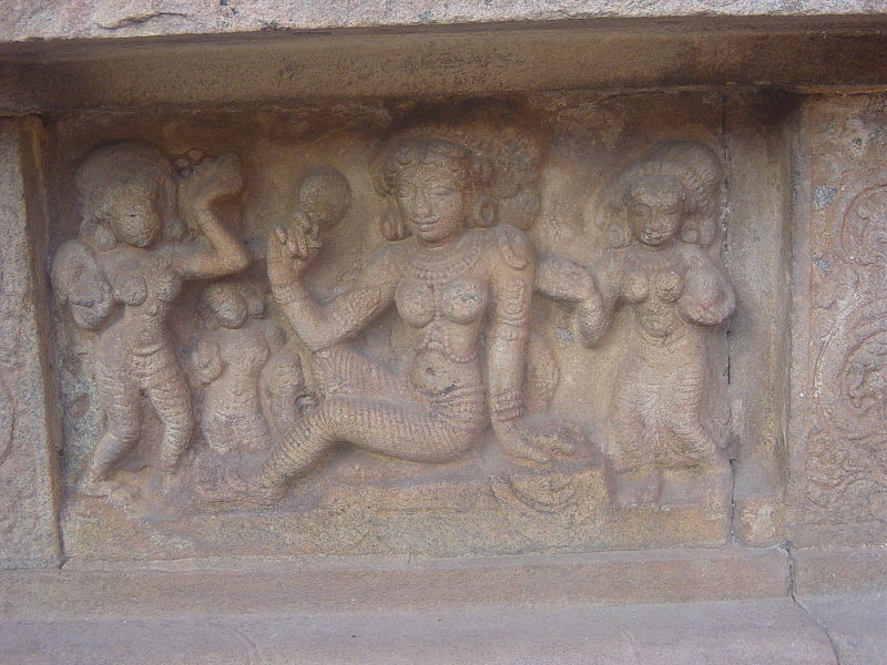 File:Lady seeing herself in hand mirror - panel from Airavatesvara Temple, Darasuram.JPG